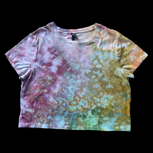 2XL cropped tee: handmade tie-dye
