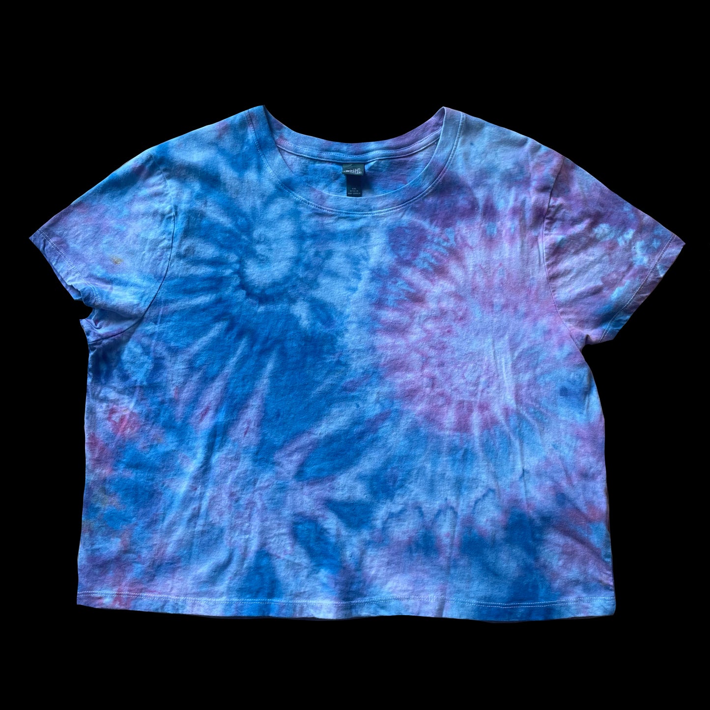 2XL cropped tee: handmade tie-dye