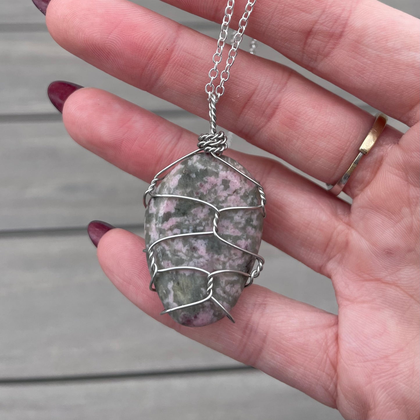 Tumbled Thulite in Albite Necklace