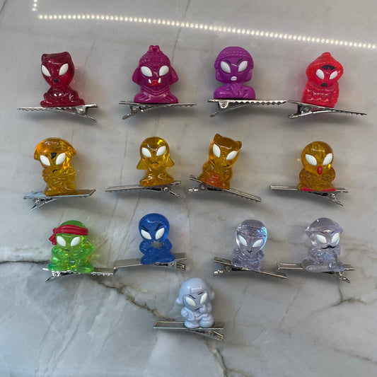 Alien clips