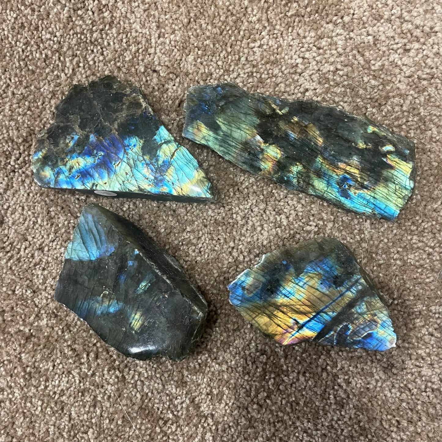 Labradorite self-standing slabs